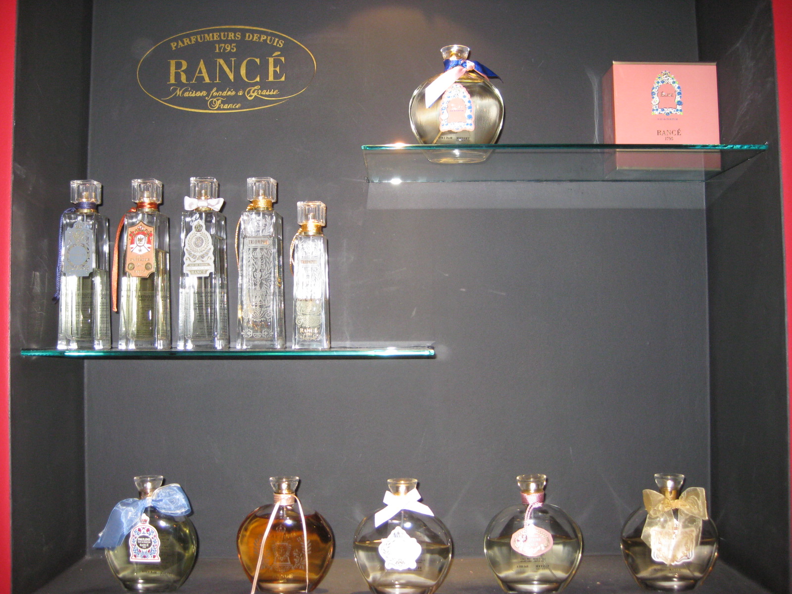New Perfume Review Louis Vuitton Nouveau Monde- What I Wanted -  Colognoisseur