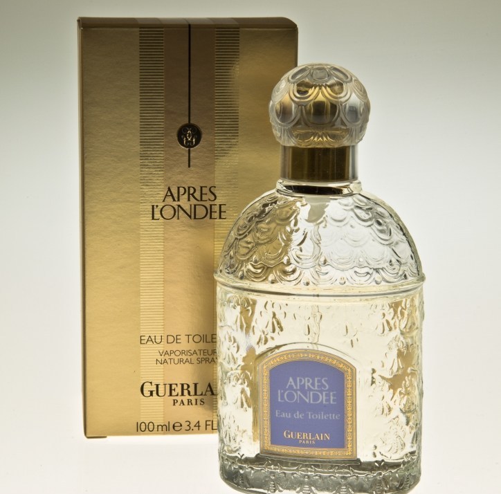 Apres parfum. Духи Guerlain apres l'Ondee. Guerlain apres l'Ondee EDT 75ml. Apres l'Ondee Guerlain реклама. Guerlain мужские les apres.